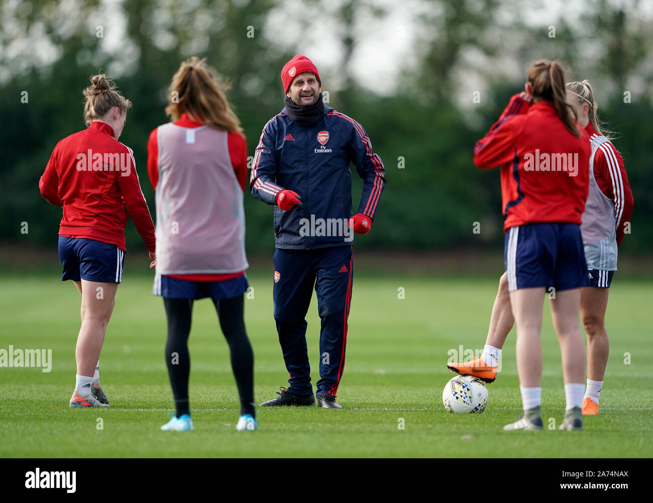 Arsenal Frauen Manager Joe Montemurro während des Trainings in London Colney. Stockfoto