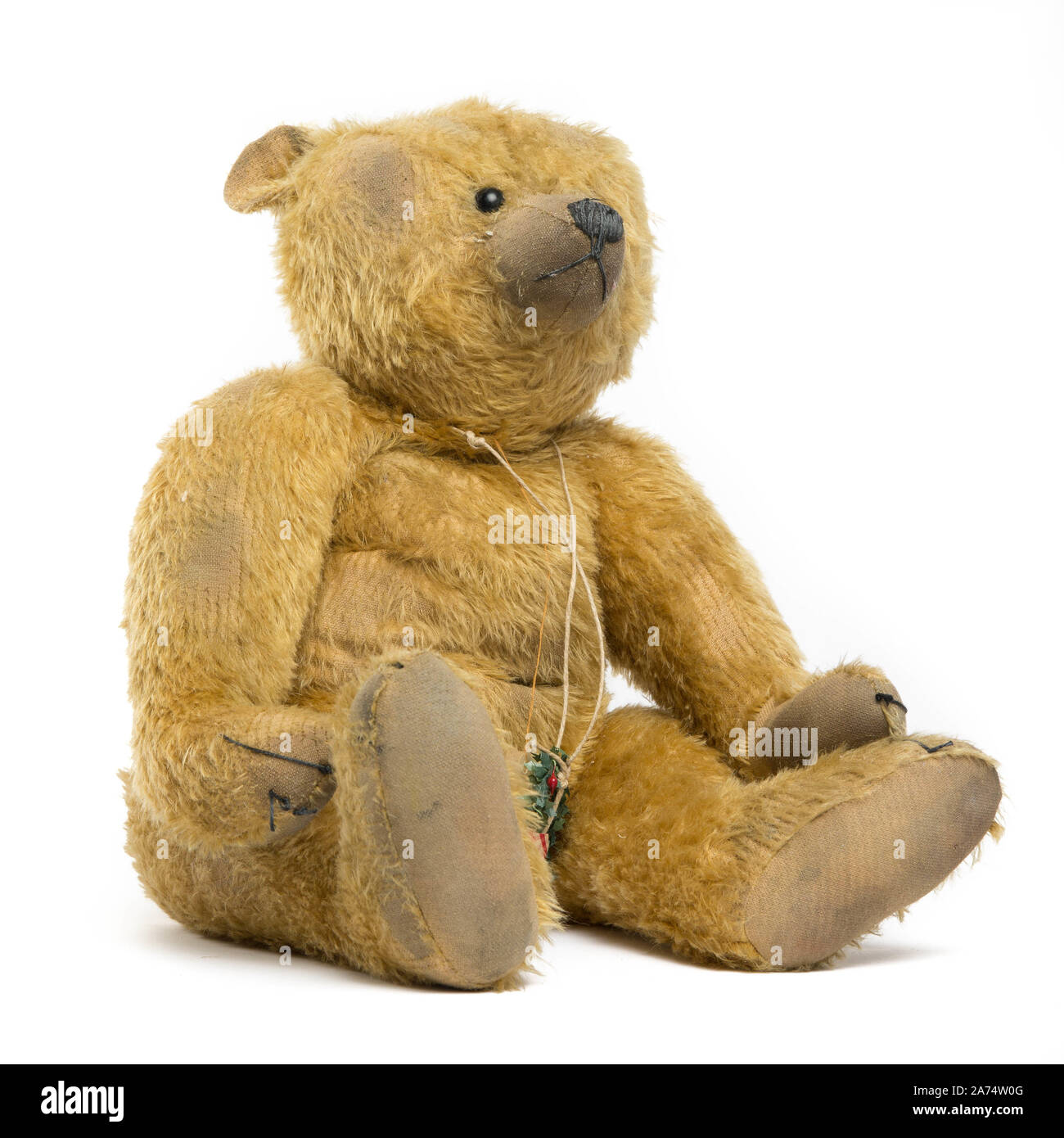 Vintage Teddybär auf weißem Hintergrund Stockfoto