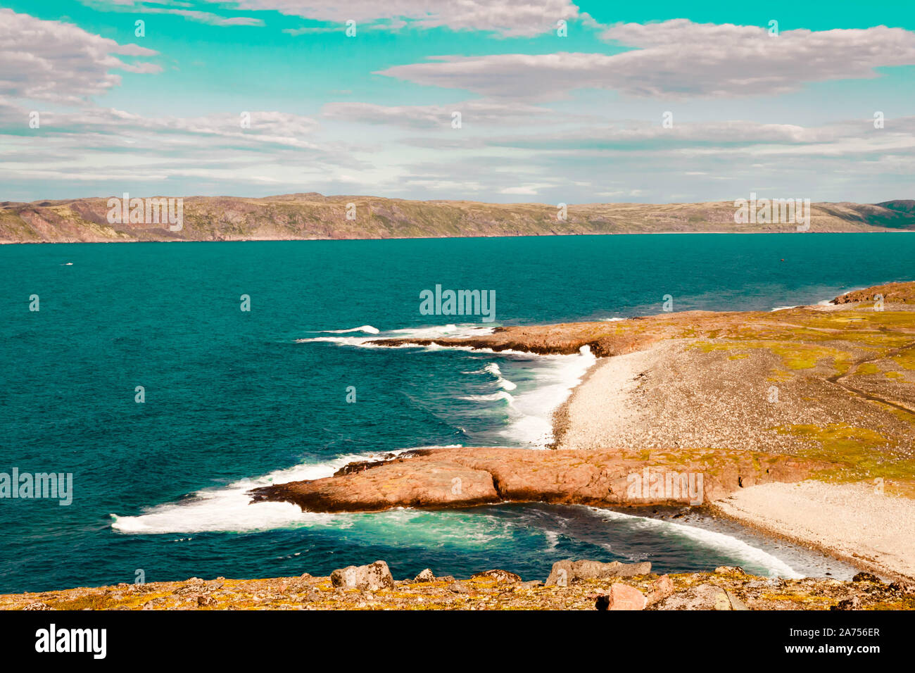 Schönen Sommertag Landschaft aufgegeben artnature Küstenschutz Norden Teriberka, Barentssee anzeigen Stockfoto