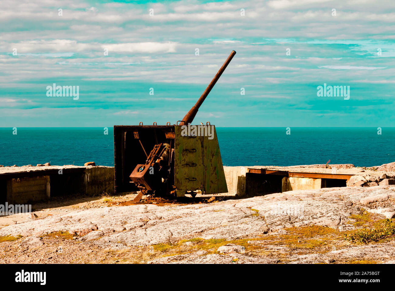 TERIBERKA, Russland 07 AUGUST 2018: schöner Sommertag Landschaft aufgegeben artnature Küstenschutz Norden der Halbinsel Kola natürliche backgrounf anzeigen. Stockfoto