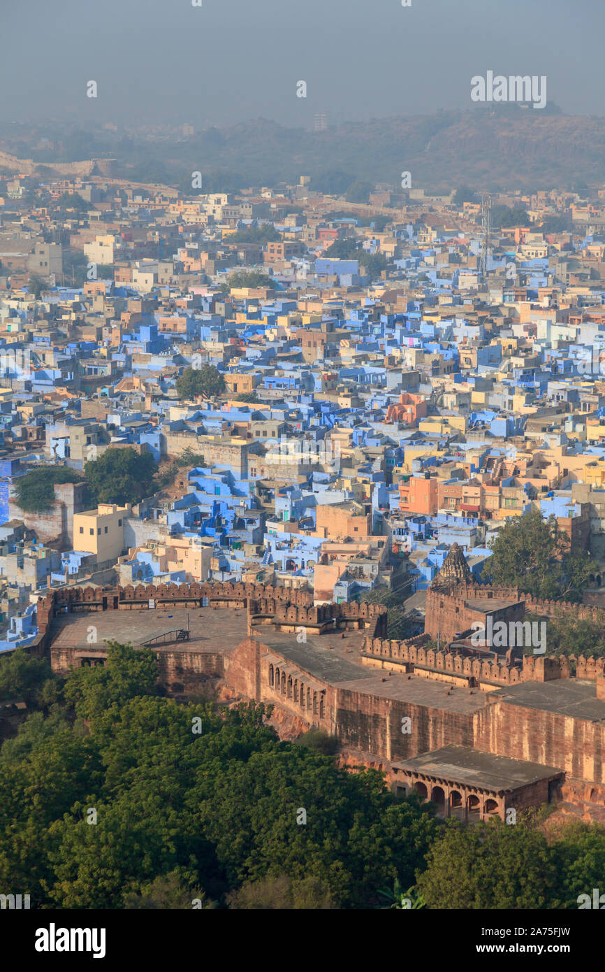 Indien, Rajasthan, Jodhpur, Blick auf die Altstadt Stadt vom Mehrangarh Fort Stockfoto