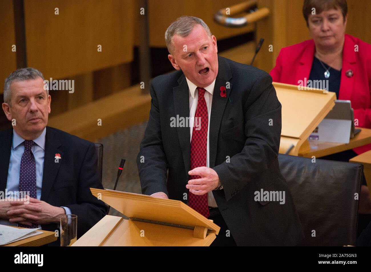 Edinburgh, 30. Oktober 2019. Bild: Alex Rowley MSP. Szenen aus der Kammer im schottischen Parlament in Edinburgh. In der Ministererklärung: Auswirkungen der vorgeschlagenen neuen EU-Ausfahrt Deal über Schottland. Credit: Colin Fisher/Alamy leben Nachrichten Stockfoto