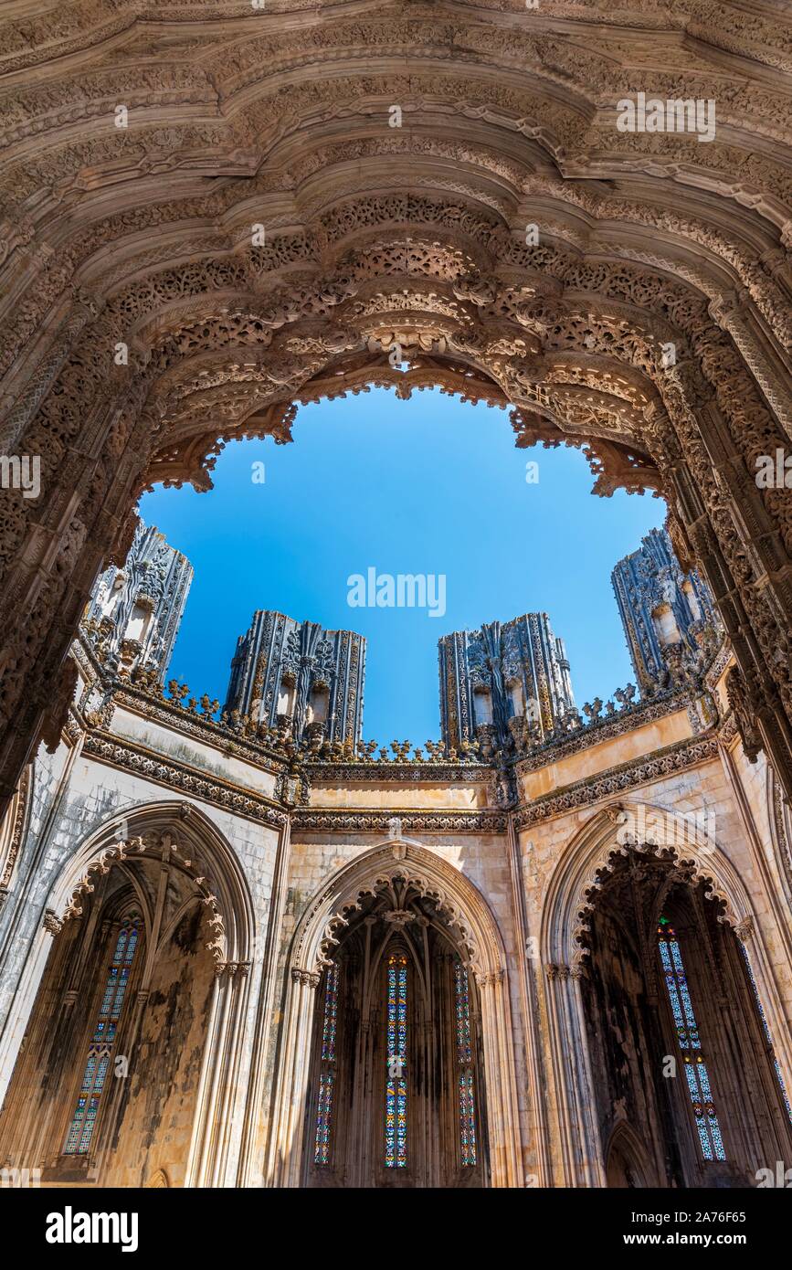 Gotische Kirche am Kloster von Alcobaca in Portugal. Stockfoto