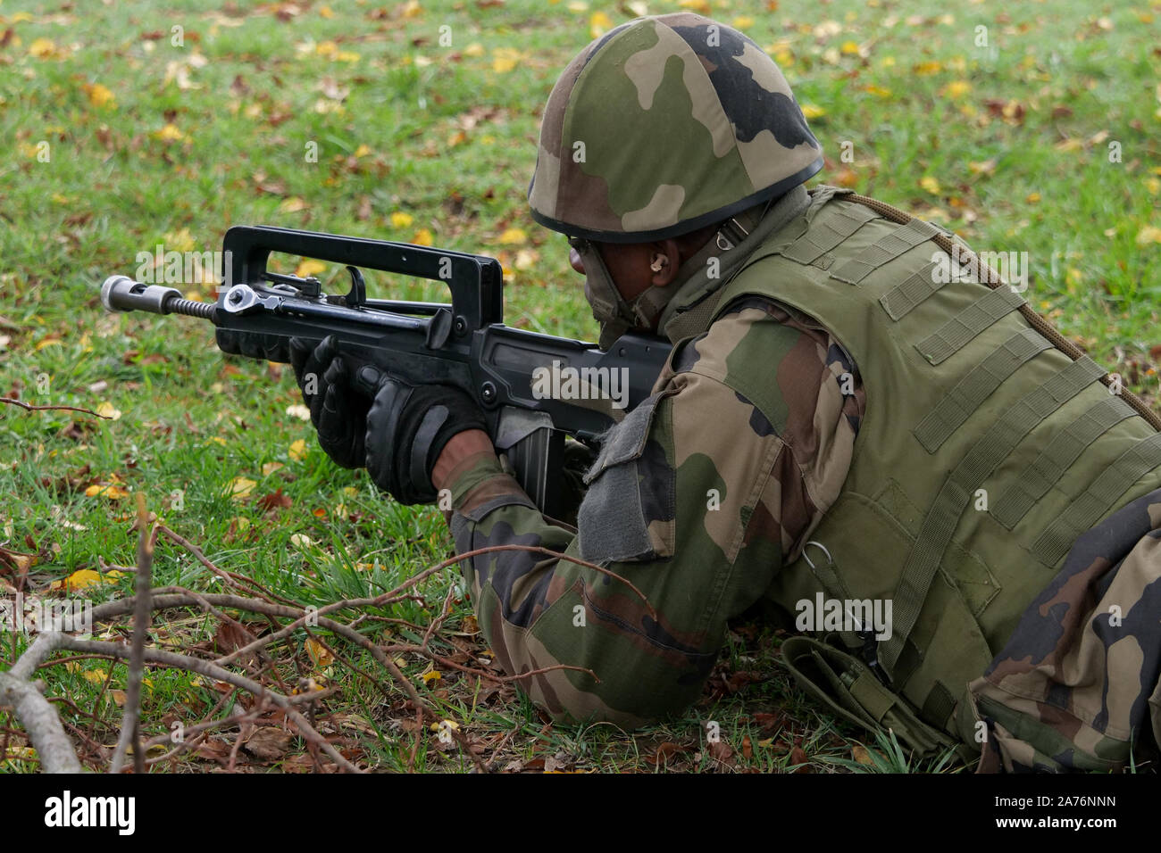 Hunderte von französischen Reservisten nehmen an Vezinet anti-terror attack Drill, Riorges, Loire, Frankreich Stockfoto