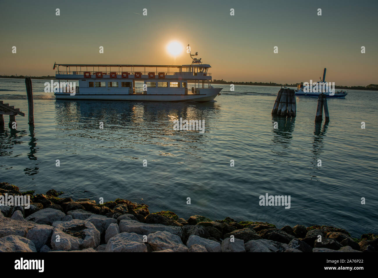 Boote in der Lagune von Venedig Stockfoto
