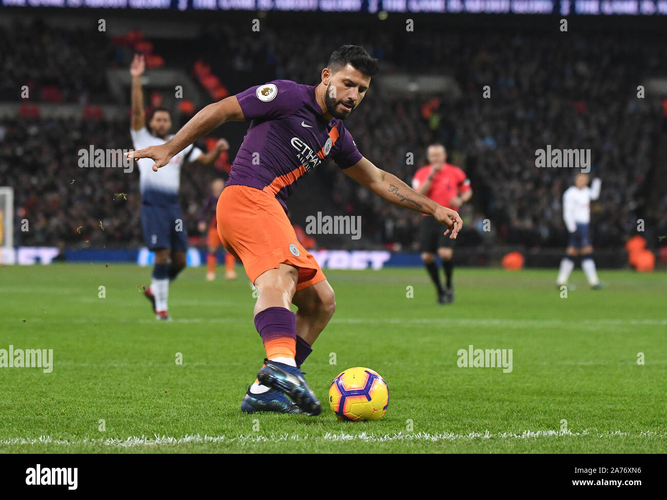 LONDON, ENGLAND - Oktober 29, 2018: Sergio Agüero der Stadt 2018/19 dargestellt während der Englischen Premier League Spiel zwischen Manchester City und Tottenham Hotspur im Wembley Stadion. Stockfoto