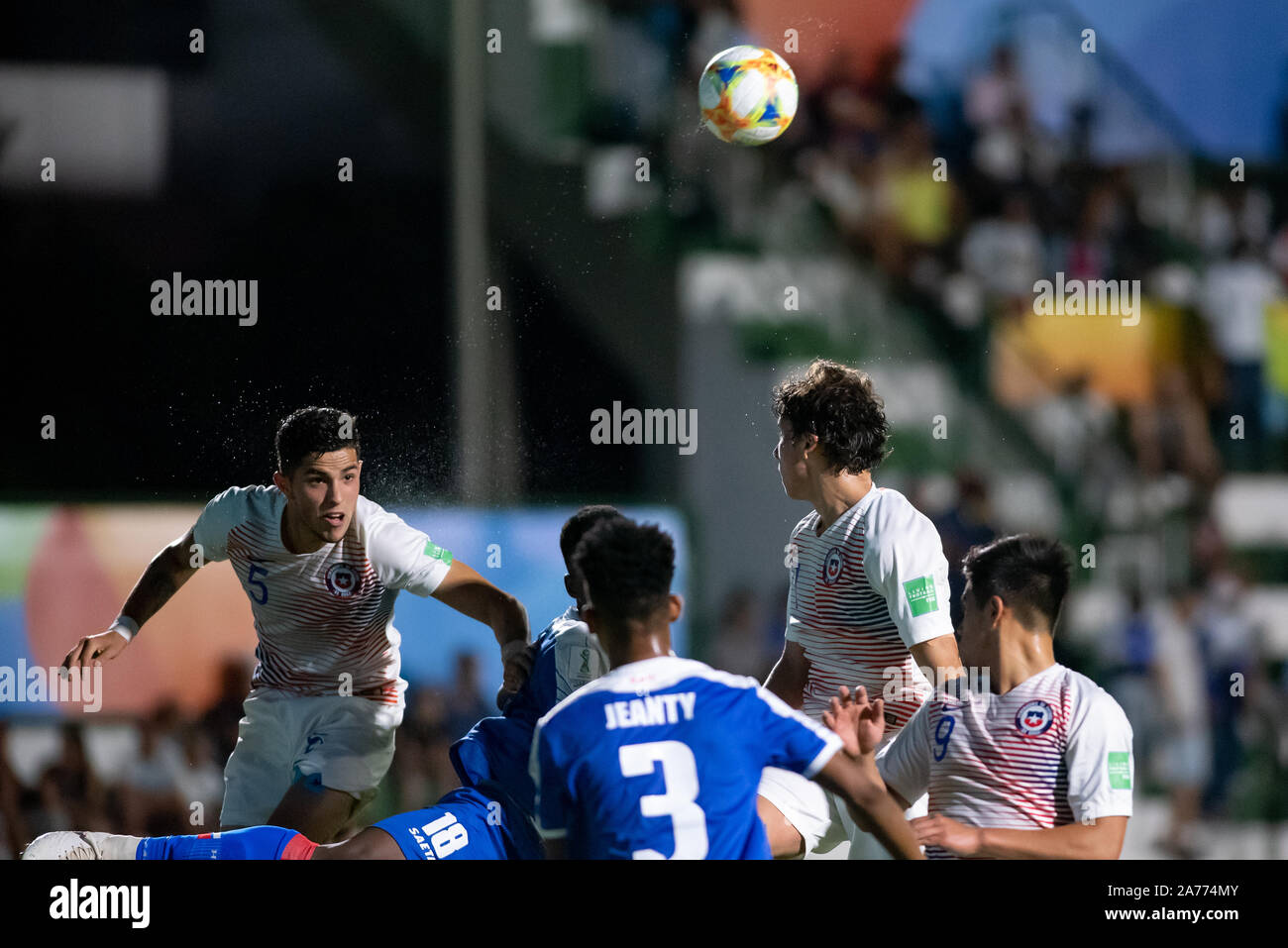 GOIÂNIA, GEHEN - 30.10.2019: SUB 17 CHILE E HAITI - Bei U17 Chile und Haiti. Gleiches gilt für die FIFA U 17 WM-Gruppenphase. Serrinha Stadion in Goiânia, gehen. (Foto: Reinaldo Reginato/Fotoarena) Stockfoto