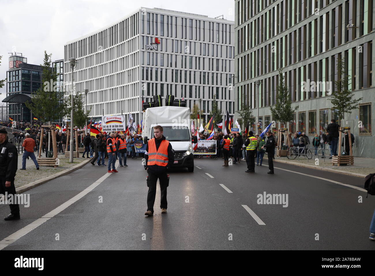 "Wir für Deutschland" Demo in Berlin am 3.10.2019 Stockfoto