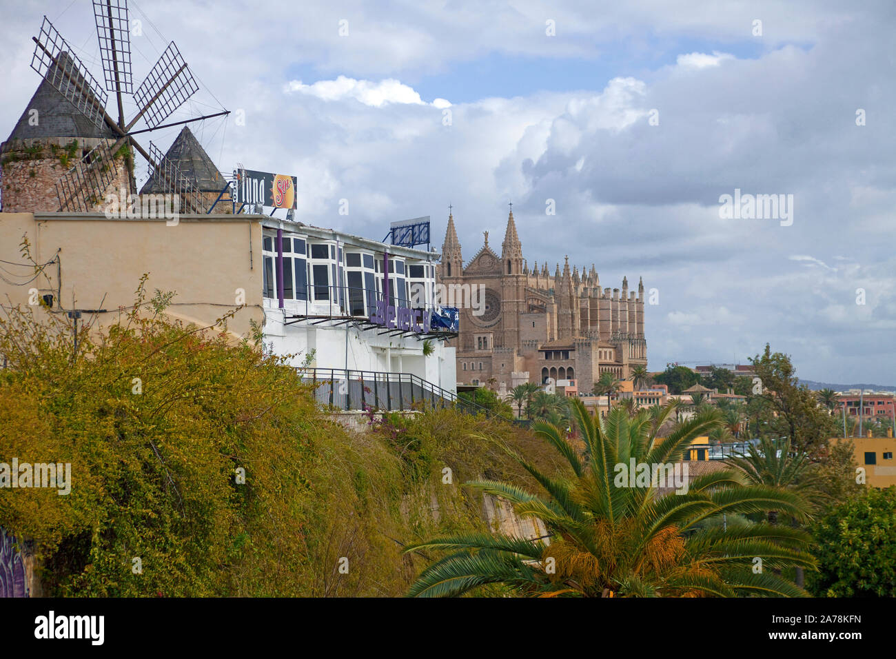 Historische Windmühle in Palma, Palma de Mallorca, Mallorca, Balearen, Spanien Stockfoto