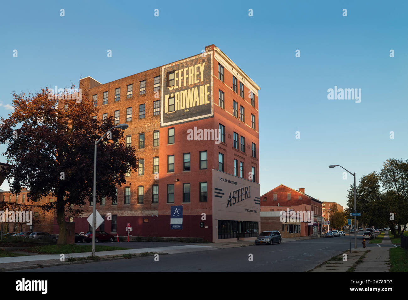 Utica, New York - Oct 23, 2019: Blick auf Whiffen Robyat Gebäude ist im National Register der Historischen Stätten aufgeführt, auf 327 Bleecker St, Uti entfernt Stockfoto