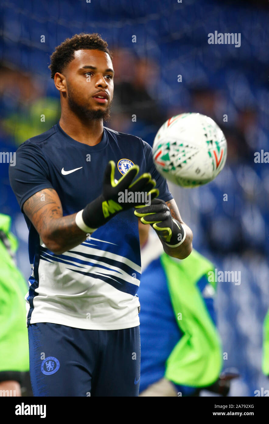 LONDON, VEREINIGTES KÖNIGREICH. Oktober 30 Nicolas Riegel von Chelsea in der pre-match Warm-up während Carabao Cup vierte Runde zwischen Chelsea und Manchester Stockfoto