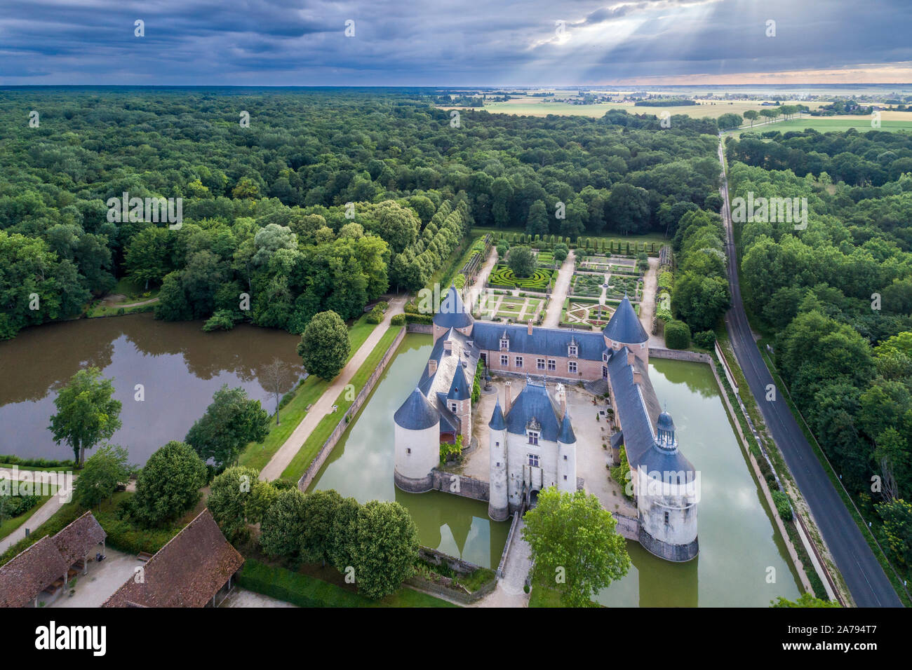Frankreich, Loiret, Chilleurs Aux Bois, Chateau de Chamerolles Park und Gärten (Luftbild) // Frankreich, Loiret (45) Stockfoto