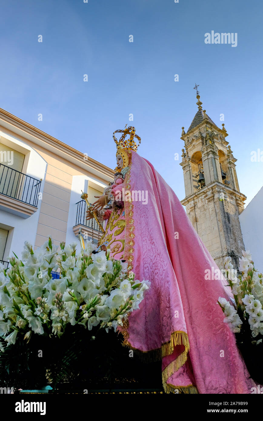 Jährliche Festival Parade von Maria de Santissima, Virgen del Castillo, Carcabuey, Provinz Córdoba, Andalusien, Spanien Stockfoto