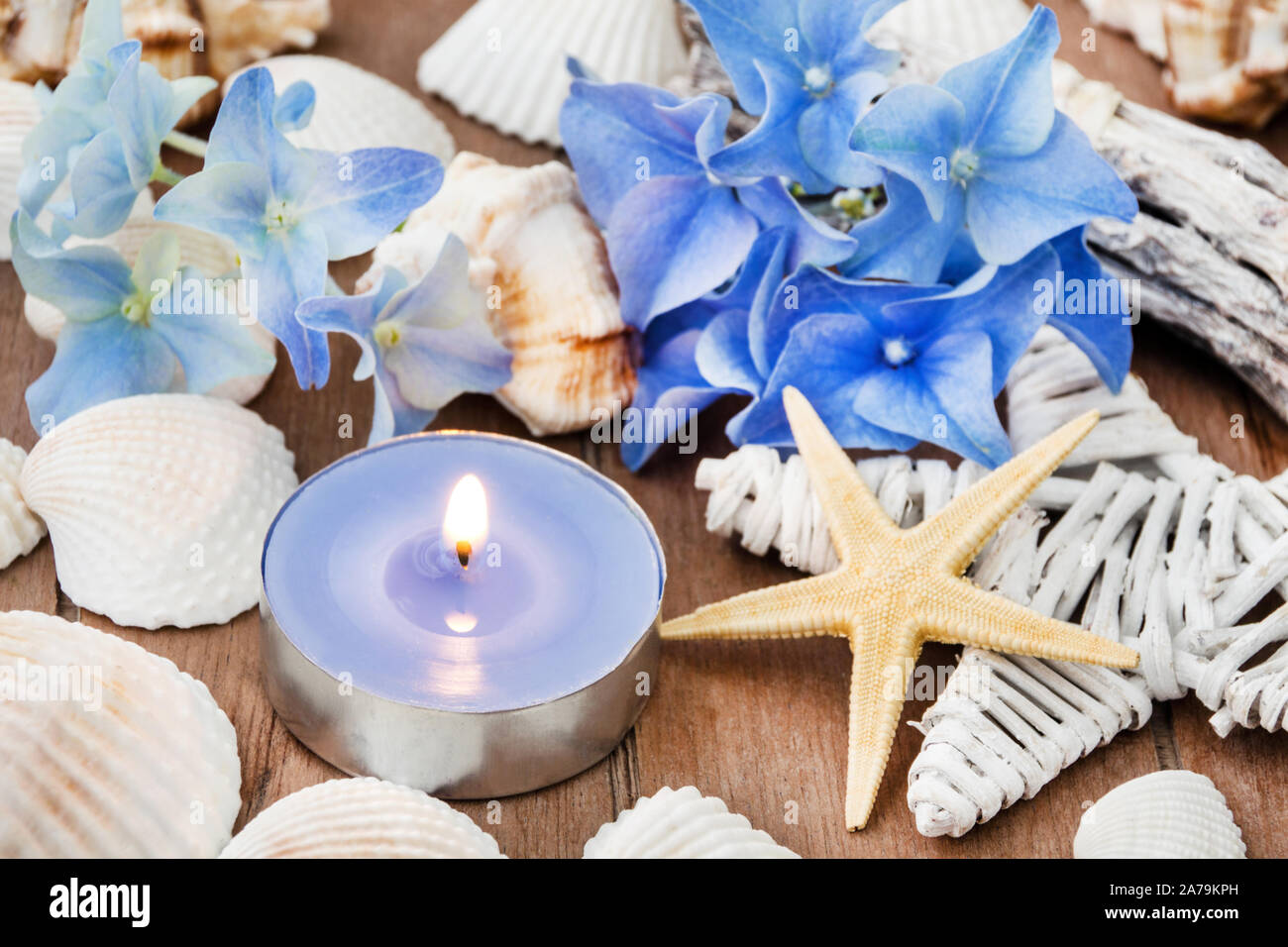 Wellness Spa Dekoration mit Kerze Stockfoto