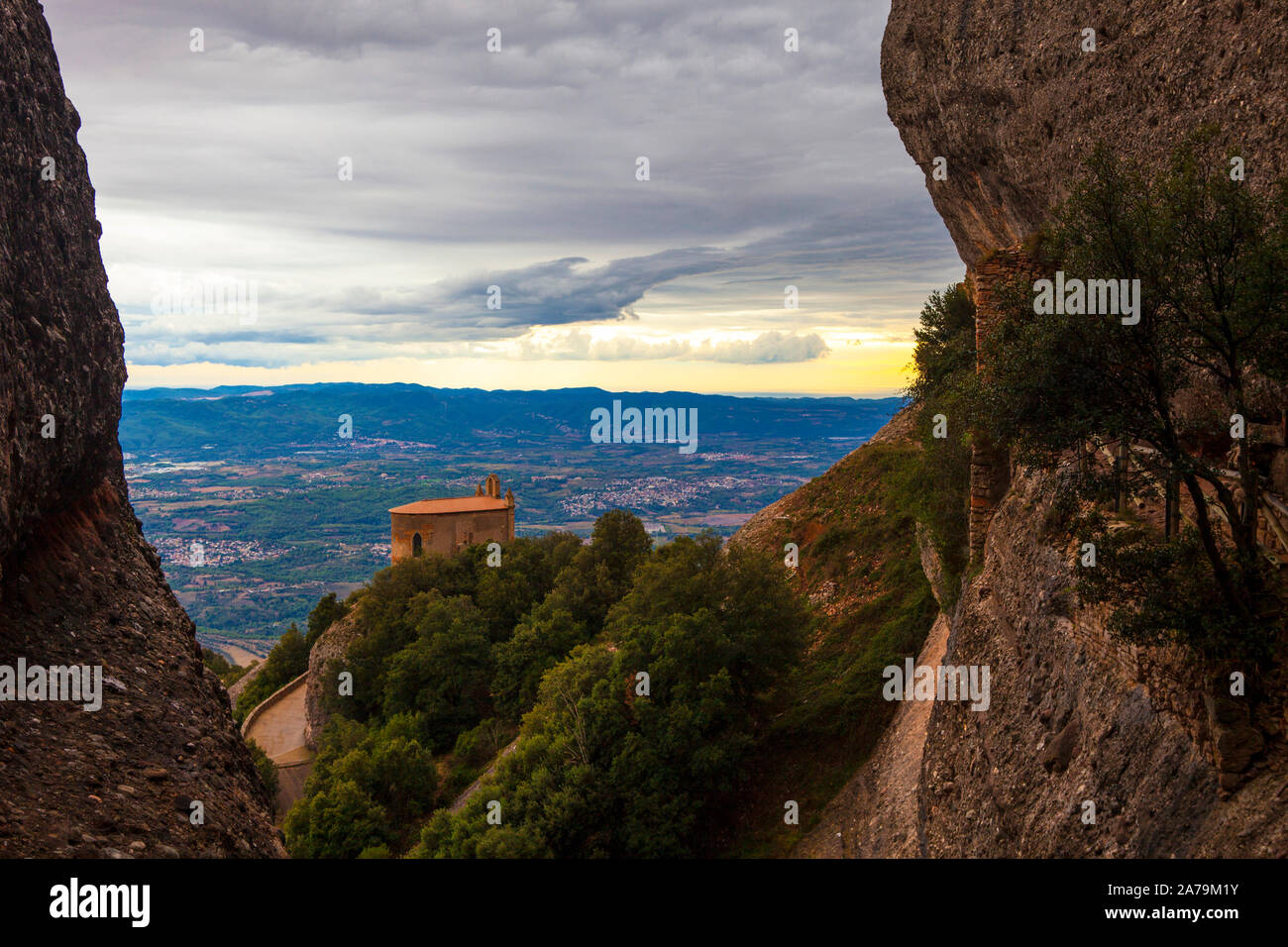 Blick von der Ermita de Sant Joan, vom cliffhanging Ermita de Sant