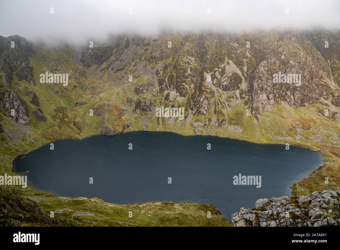 Dramatische Berglandschaft auf Cader Idris Berg im Snowdonia National Park, der Welsh bekannt als Eryri. Stockfoto