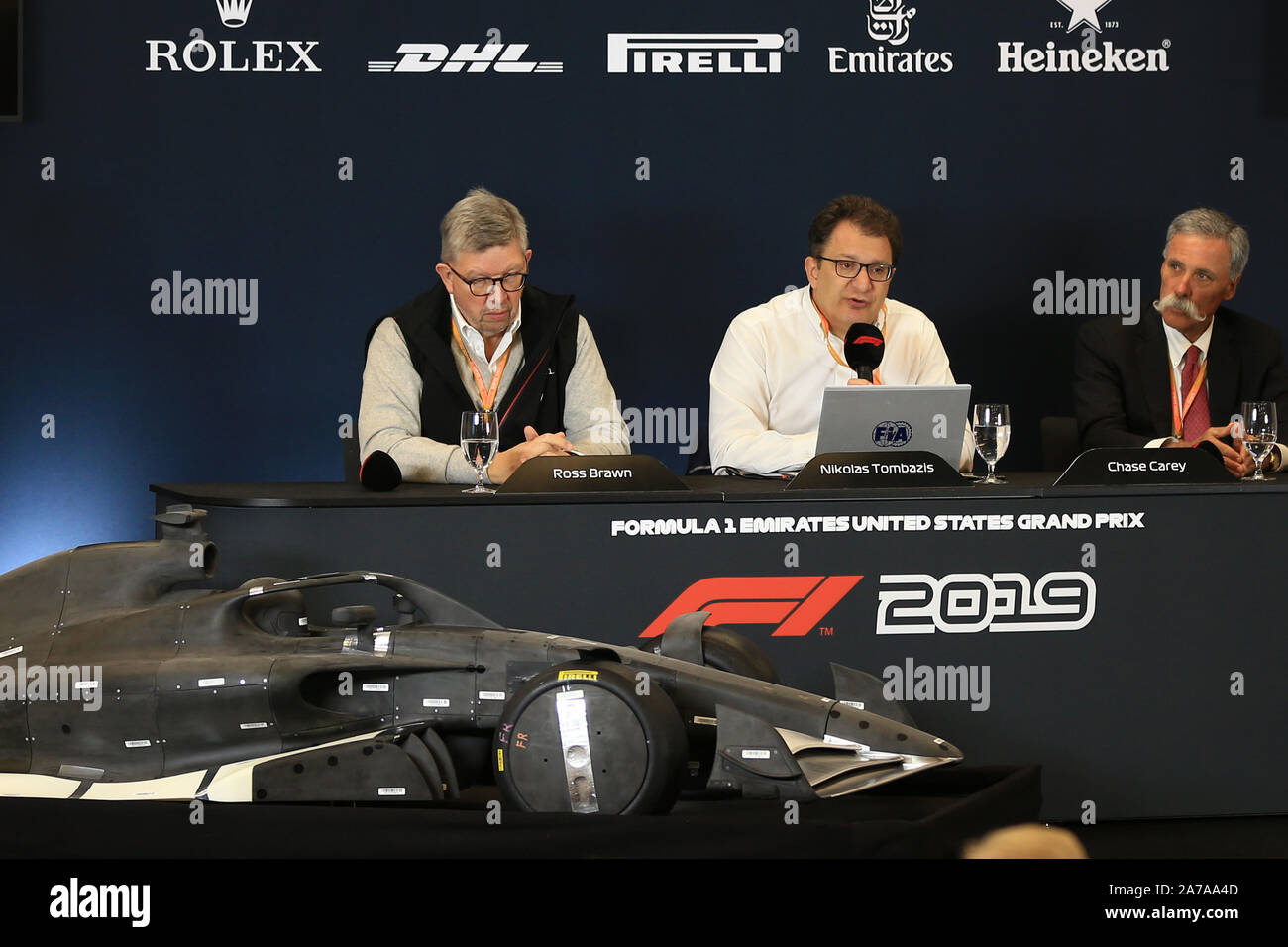 Austin, Texas, USA. 31 Okt, 2019. 31. Oktober 2019; Stromkreis des Amerikas, Austin, Texas, Vereinigte Staaten von Amerika; F1 United States Grand Prix Team Anreise Tag; 2021 Verordnung Pressekonferenz mit Ross Brawn, Geschäftsführer der Formel 1 für Liberty Media, Nikolas Tombazis, FIA Leiter der Einsitzer technische Fragen und Chase Carey, Chief Executive Officer der Formel 1 Gruppe - Redaktionelle Verwendung Credit: Aktion Plus Sport Bilder/Alamy leben Nachrichten Stockfoto Austin, Texas, USA. 31 Okt, 2019. 31. Oktober 2019; Stromkreis des Amerikas, Austin, Texas, Vereinigte Staaten von Amerika; F1 United States Grand Prix Team Anreise Tag; 2021 Verordnung Pressekonferenz mit Ross Brawn, Geschäftsführer der Formel 1 für Liberty Media, Nikolas Tombazis, FIA Leiter der Einsitzer technische Fragen und Chase Carey, Chief Executive Officer der Formel 1 Gruppe - Redaktionelle Verwendung Credit: Aktion Plus Sport Bilder/Alamy leben Nachrichten Stockfoto