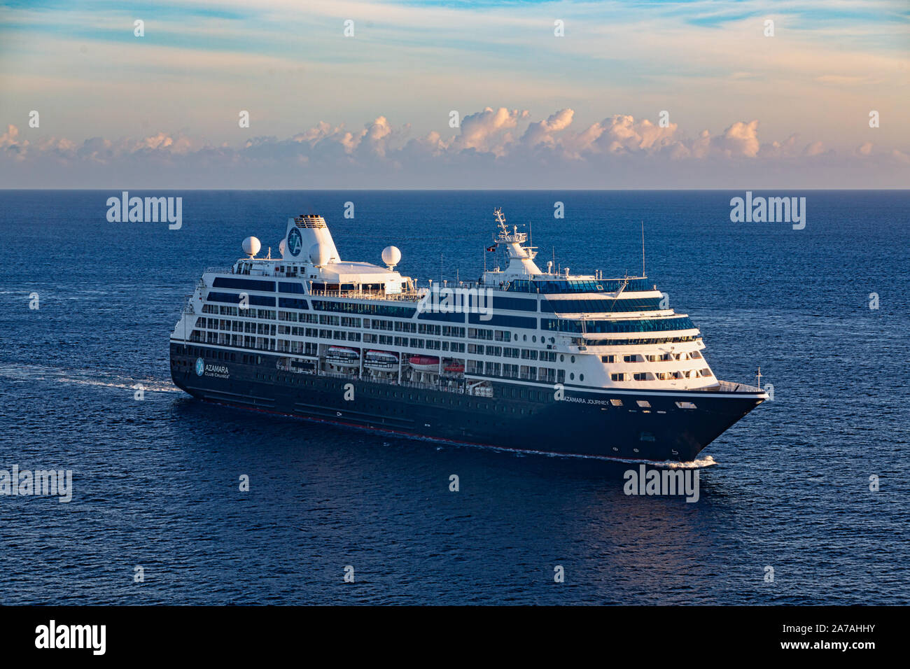 NASSAU, BAHAMAS - Dezember 1, 2018: Im Jahr 2007 eingeführt, Azamara ist ein Premium - Luxury Cruise Line, die mehr Funktion und Übernachtungen in den Häfen, die la Stockfoto