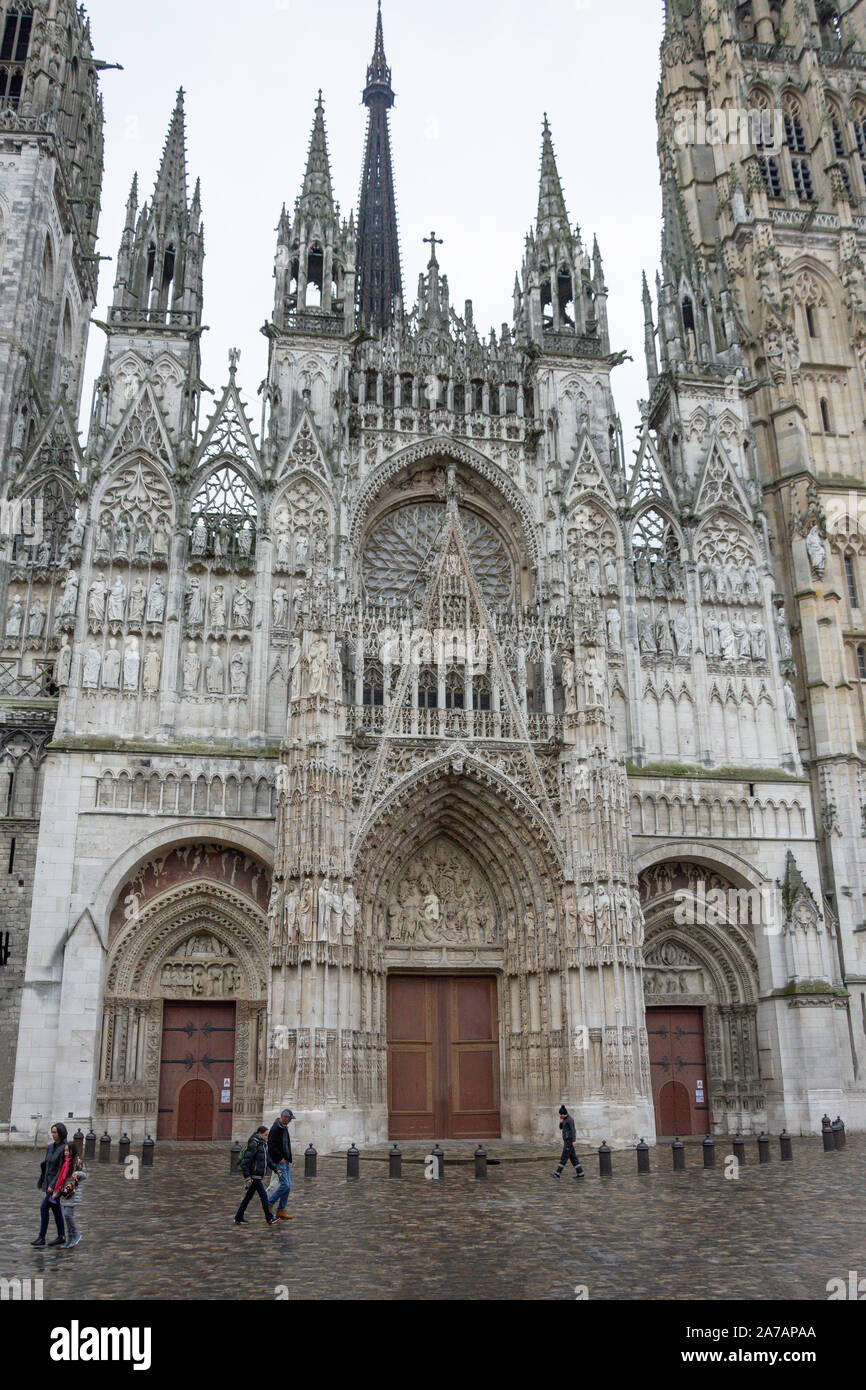 Die Fassade der Kathedrale von Rouen, Place de la Cathedrale, Rouen, Normandie, Frankreich Stockfoto