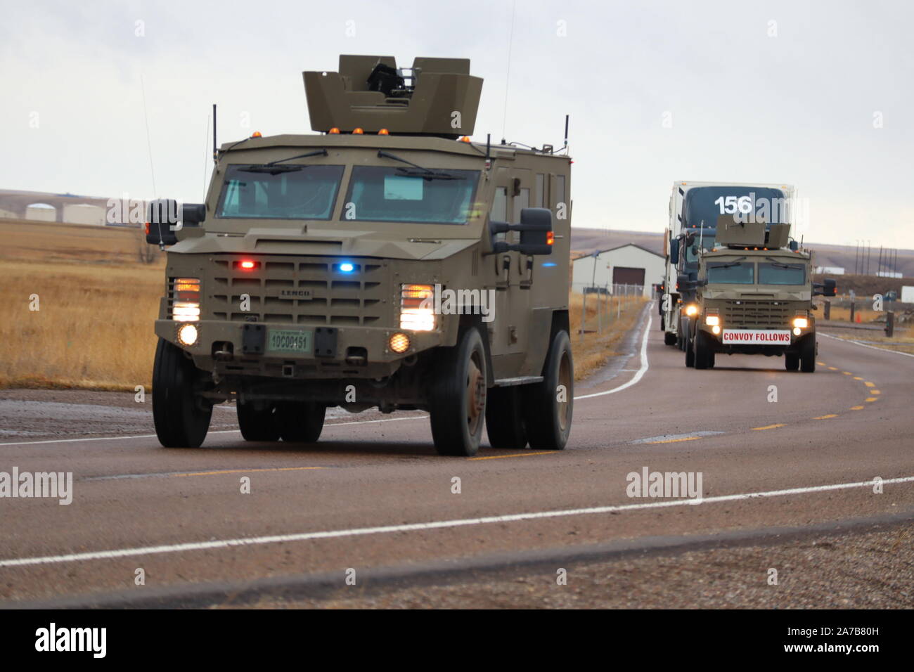 Ein BearCat Fahrzeug führt eine Wartung Konvoi während der globalen Thunder 20, Oktober 23, 2019, in der Nähe der Malmstrom Air Force Base, Mont Global Donner ist eine jährliche ausübt, die Bildungschancen für alle der Mission Bereiche US Strategic Command, gemeinsame Prüfungen und Ausbildungsmaßnahmen vor Ort, und hat einen besonderen Schwerpunkt auf die nukleare Bereitschaft. (U.S. Air Force Foto von älteren Flieger Tristan Truesdell/Freigegeben) Stockfoto
