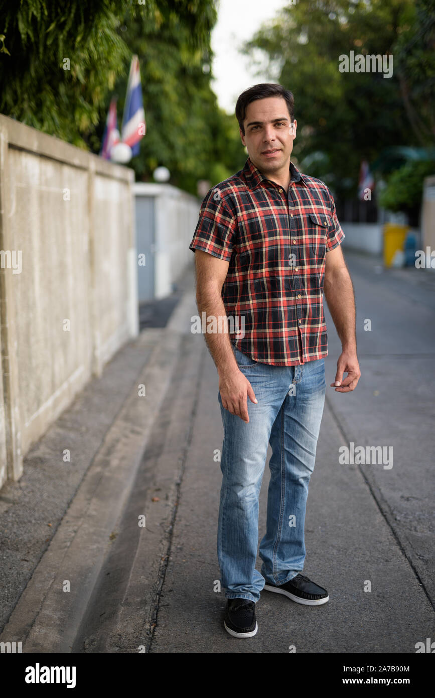Schönen persischen Mann in den Straßen im Außenbereich Stockfoto
