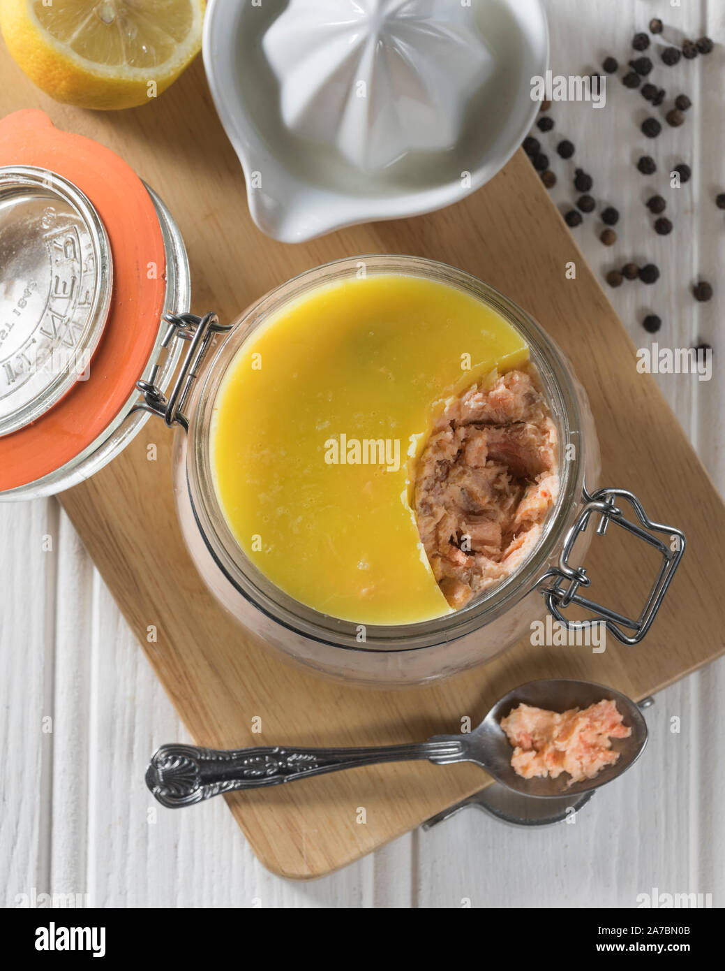 Lachs rillettes -Fotos und -Bildmaterial in hoher Auflösung – Alamy