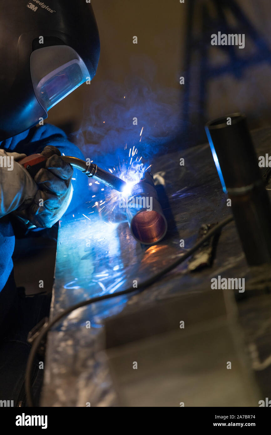 Hersteller von Fertigung arbeiten - die industrielle Fertigung arbeiten, Stahl Metallindustrie Arbeiten. Stockfoto