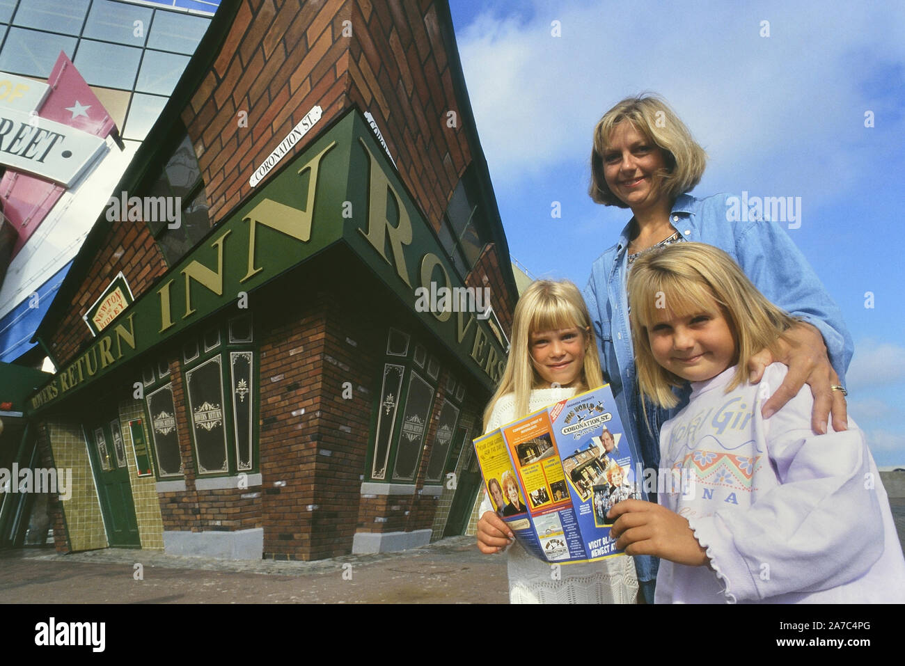 Replik des Rovers wieder Inn, Coronation Street - themed Attraktion der Welt der Coronation Street, Blackpool, Lancashire, England, Großbritannien. Ca. 1990 Stockfoto