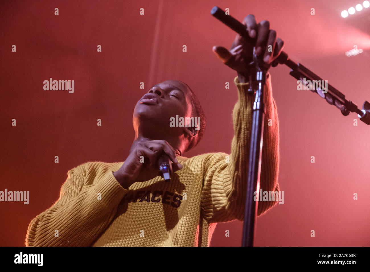 Kopenhagen, Dänemark. 31 Okt, 2019. Der kanadische Sänger, Songwriter und Musiker Daniel Caesar führt ein Live Konzert bei VEGA in Kopenhagen. (Foto: Gonzales Foto/Bo Kallberg/Alamy Live-Nachrichten) Stockfoto