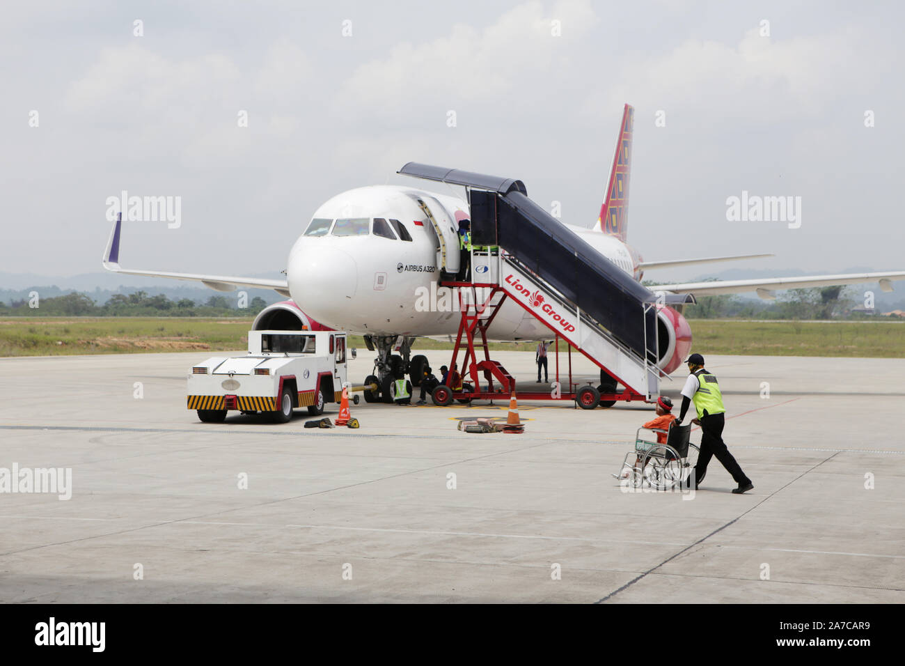 Batik Luft, der Airbus A320-Serie im Aji Pangeran Tumenggung Pranoto Flughafen, Samarinda, Ost Borneo, Indonesien Stockfoto