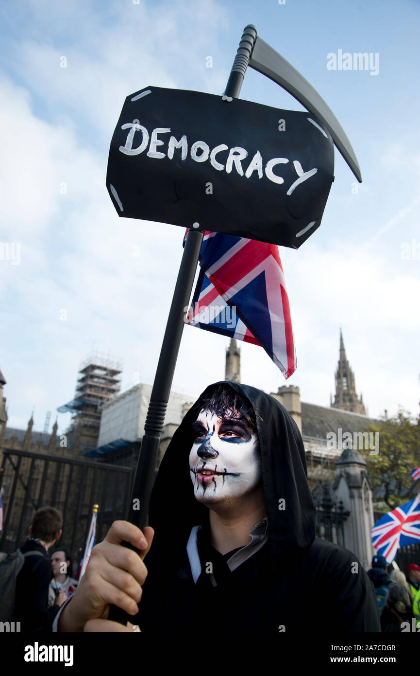 Protest gegen die Häuser des Parlaments von Anhängern der Brexit am 31.10.2019, Halloween, der Tag, Boris Johnson Großbritannien wollte die EU zu verlassen. Die Stockfoto