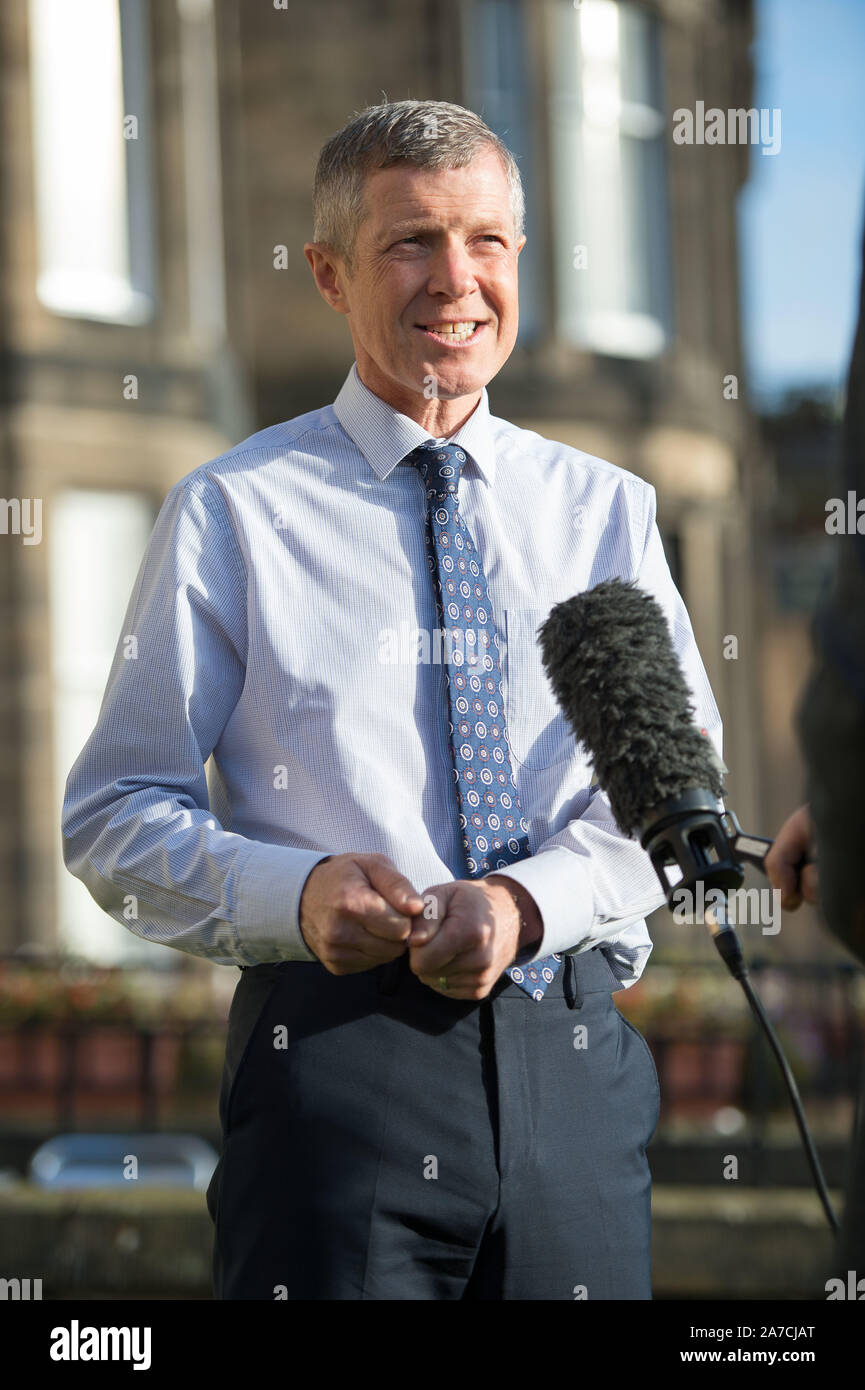 Edinburgh, 30. Oktober 2019. Im Bild: Willie Rennie MSP-Führer der schottischen Liberaldemokratischen Partei. Willie Rennie ist in der Zentrale der Partei heute Morgen für ein Foto op ihren Wahlkampf zu starten. Der britische Premierminister, Boris Johnson als snap Parlamentswahlen am 12. Dezember, und die schottische Liberalen Demokraten zusammen mit der britischen Liberaldemokraten suchen Brexit zu übernehmen und zu beenden. Credit: Colin Fisher/Alamy leben Nachrichten Stockfoto