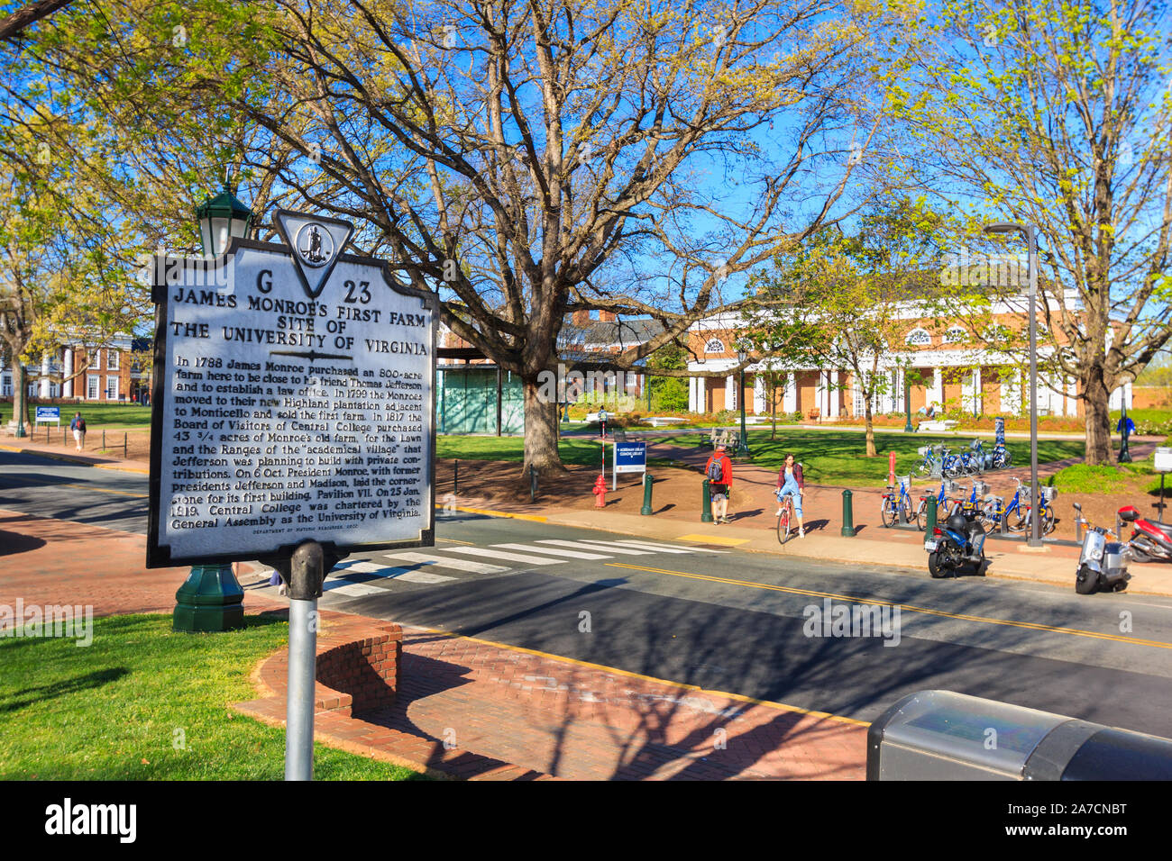 CHARLOTTESVILLE, VA, USA - 15. April: West Range am 15. April 2016 an der Universität von Virginia in Charlottesville, Virginia. Stockfoto