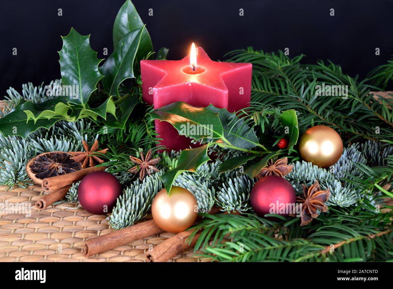 Warmen Kerzenschein für Advent und Weihnachten Stockfoto