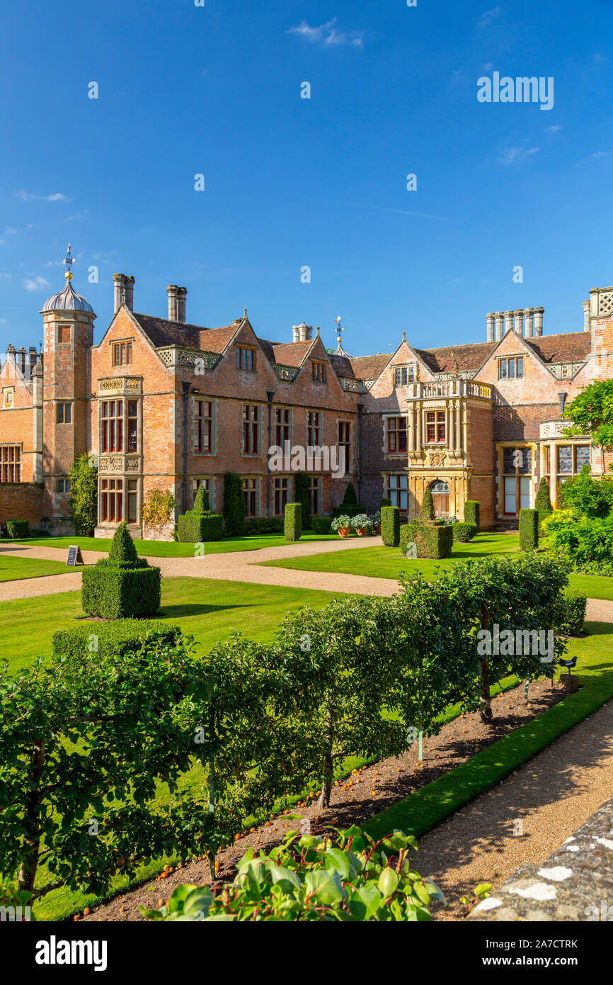 Charlecote Park, einem 16. Jahrhundert country house in Warwickshire, England, Großbritannien Stockfoto