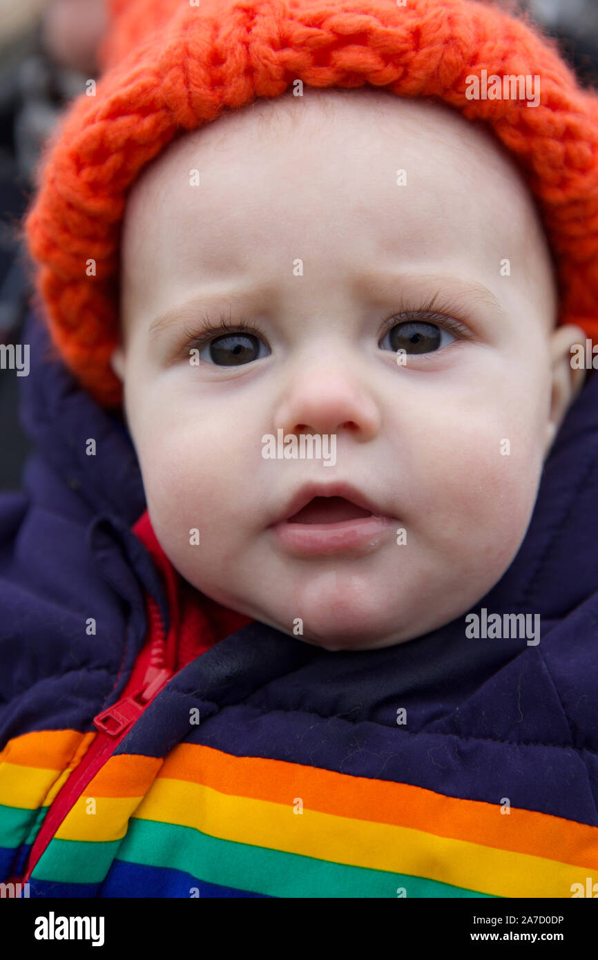 Baby Kleidung für kaltes, nasses Wetter, Großbritannien Stockfoto
