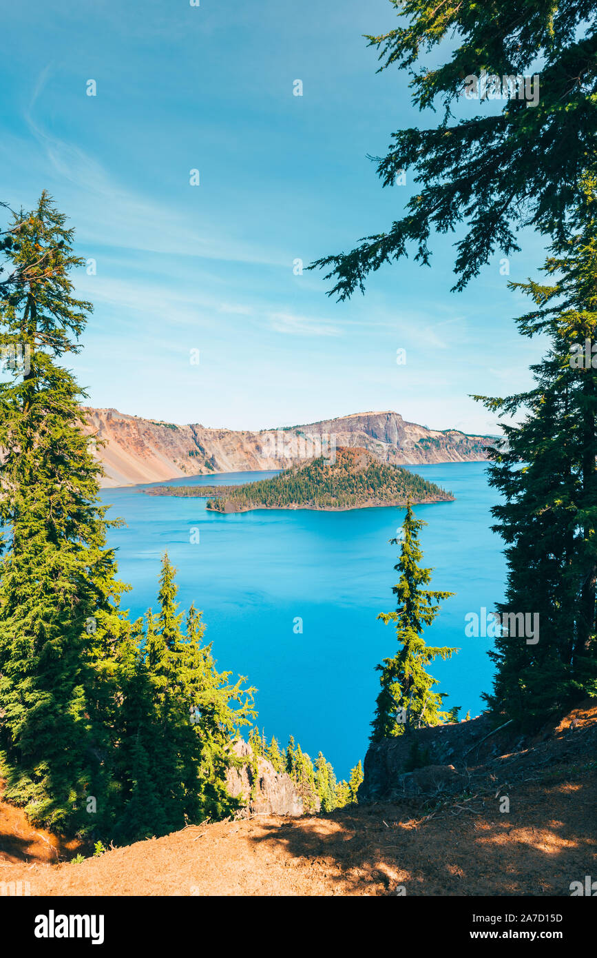 Vertikale Sicht auf Crater Lake Oregon USA Stockfoto