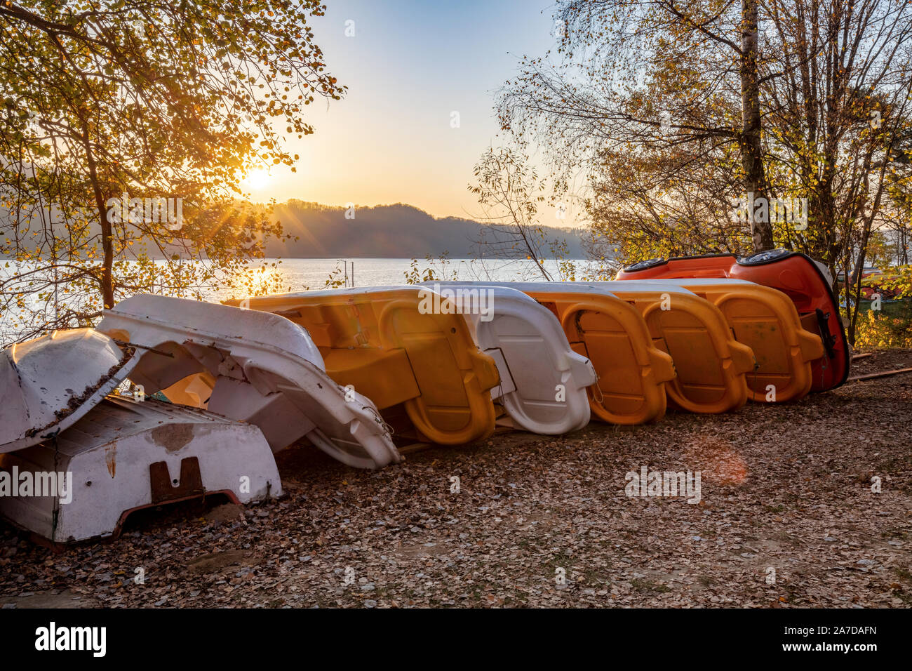 Morgen von Solina See. Polanczyk, Transkarpatien, Polen. Stockfoto
