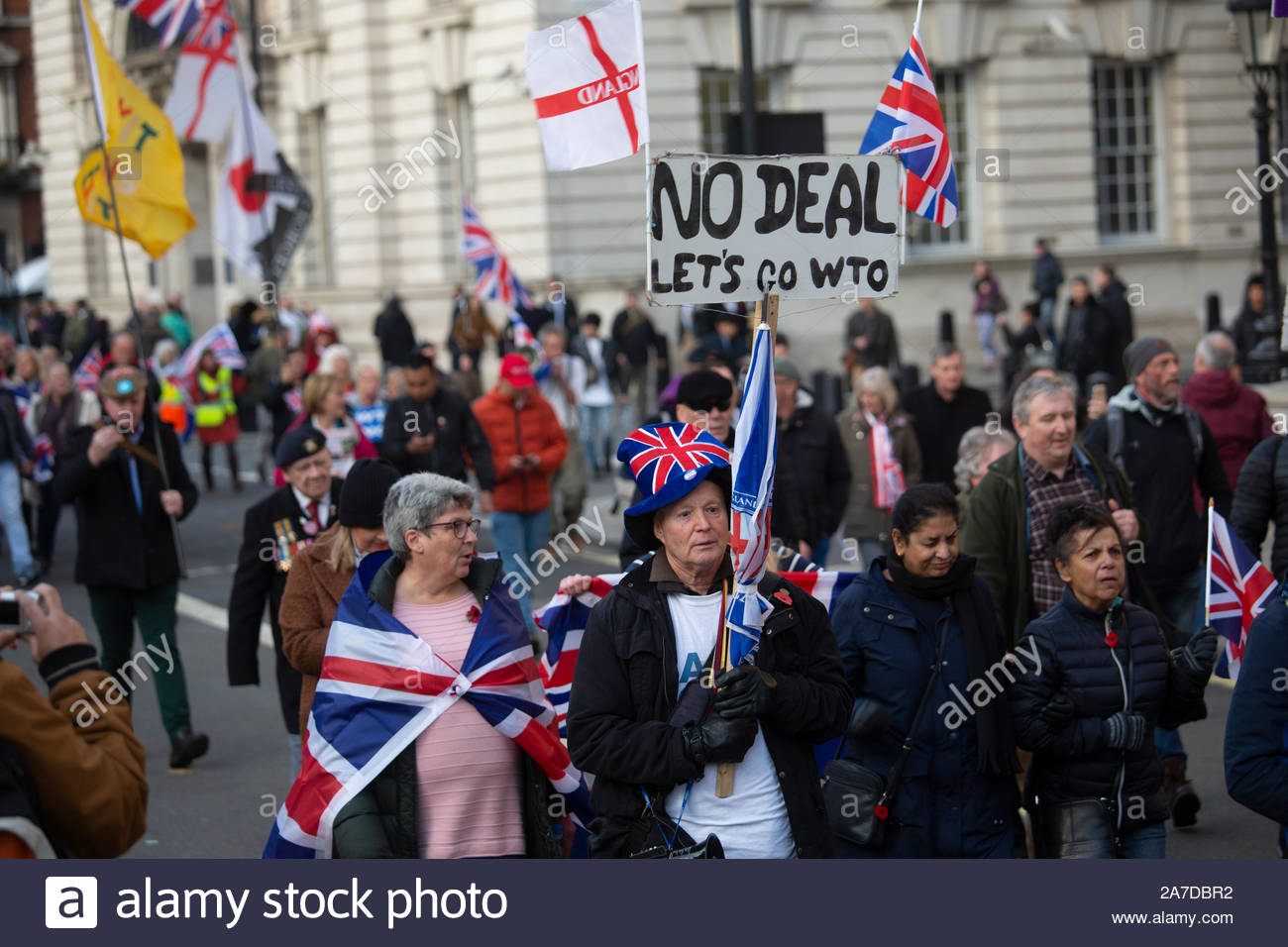 Ein Urlaub bedeutet verlassen. März in Westminster im Protest getroffen hat, in der der Ausfall Brexit zu liefern. Es wasa starker Polizeipräsenz an den Protest und die Verhaftungen wurden vorgenommen. Stockfoto