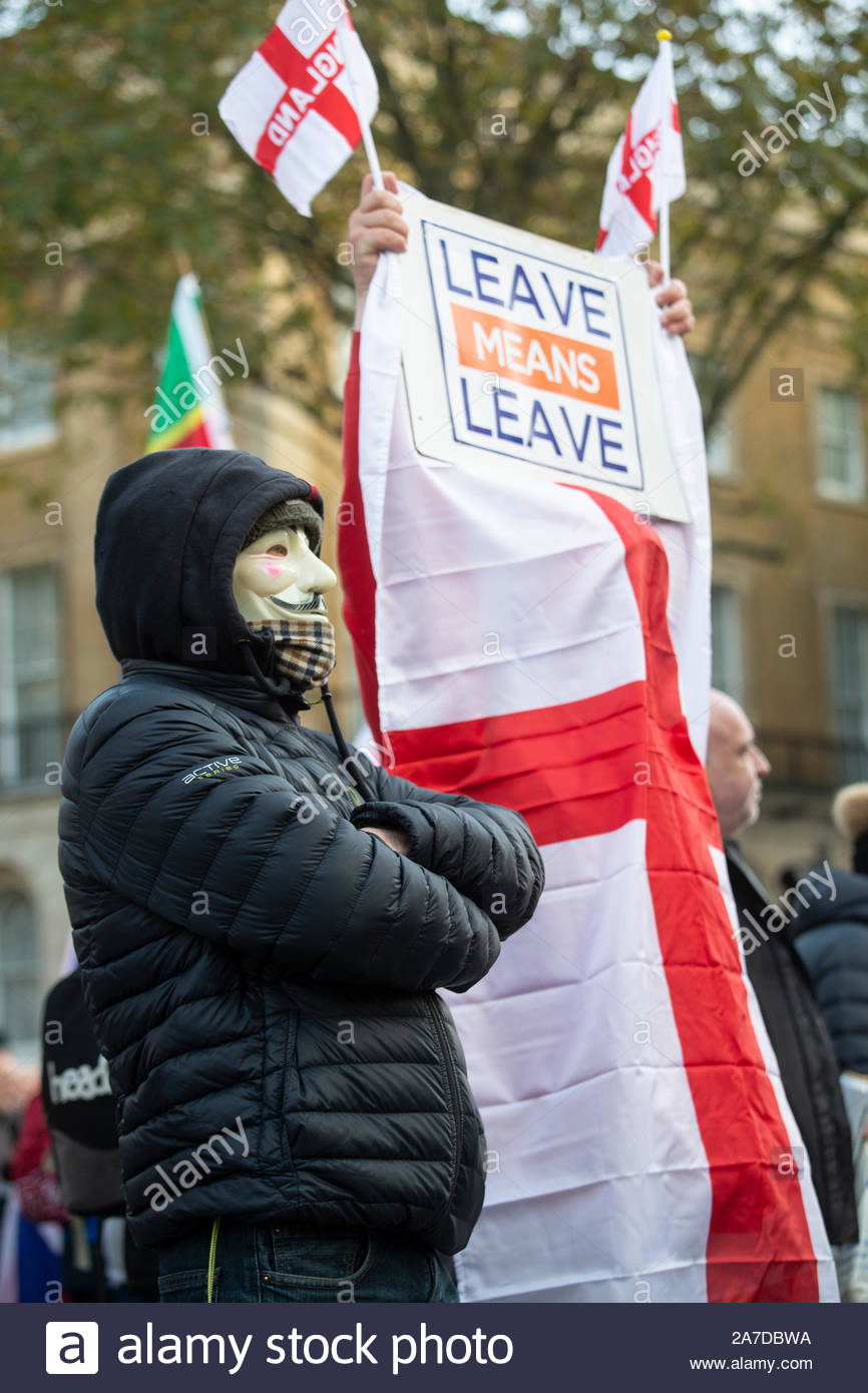 Ein Urlaub bedeutet verlassen. März in Westminster im Protest getroffen hat, in der der Ausfall Brexit zu liefern. Es wasa starker Polizeipräsenz an den Protest und die Verhaftungen wurden vorgenommen. Stockfoto