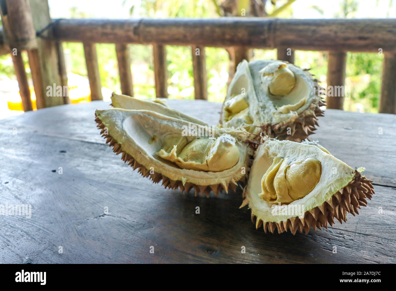 In einem Cafe am Straßenrand in Insel Bali, Indonesien Durian, horizontale Ausrichtung Stockfoto