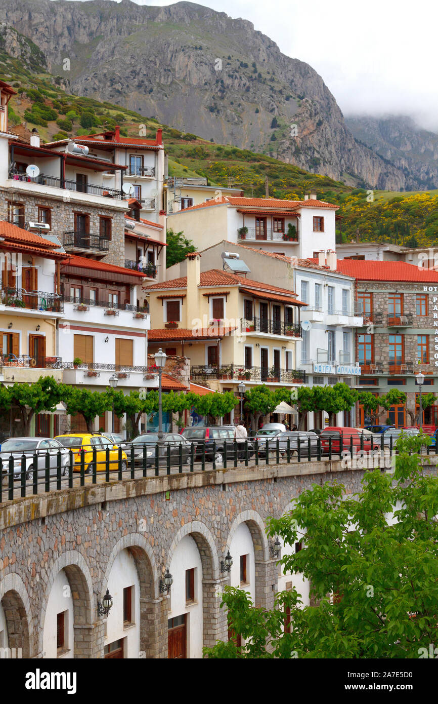 Die Stadt Arachova, beliebten Winter Resort in Griechenland, insbesondere für hochwertige Kundschaft. Stockfoto