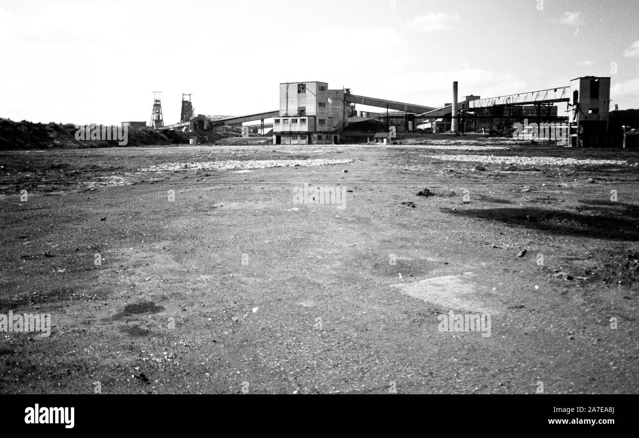 Eine Zeche der Dearne Valley, South Yorkshire in 1983. Das Bergwerk (zusammen mit allen anderen Zechen im Vereinigten Königreich) hat seit dem geschlossen worden. Stockfoto