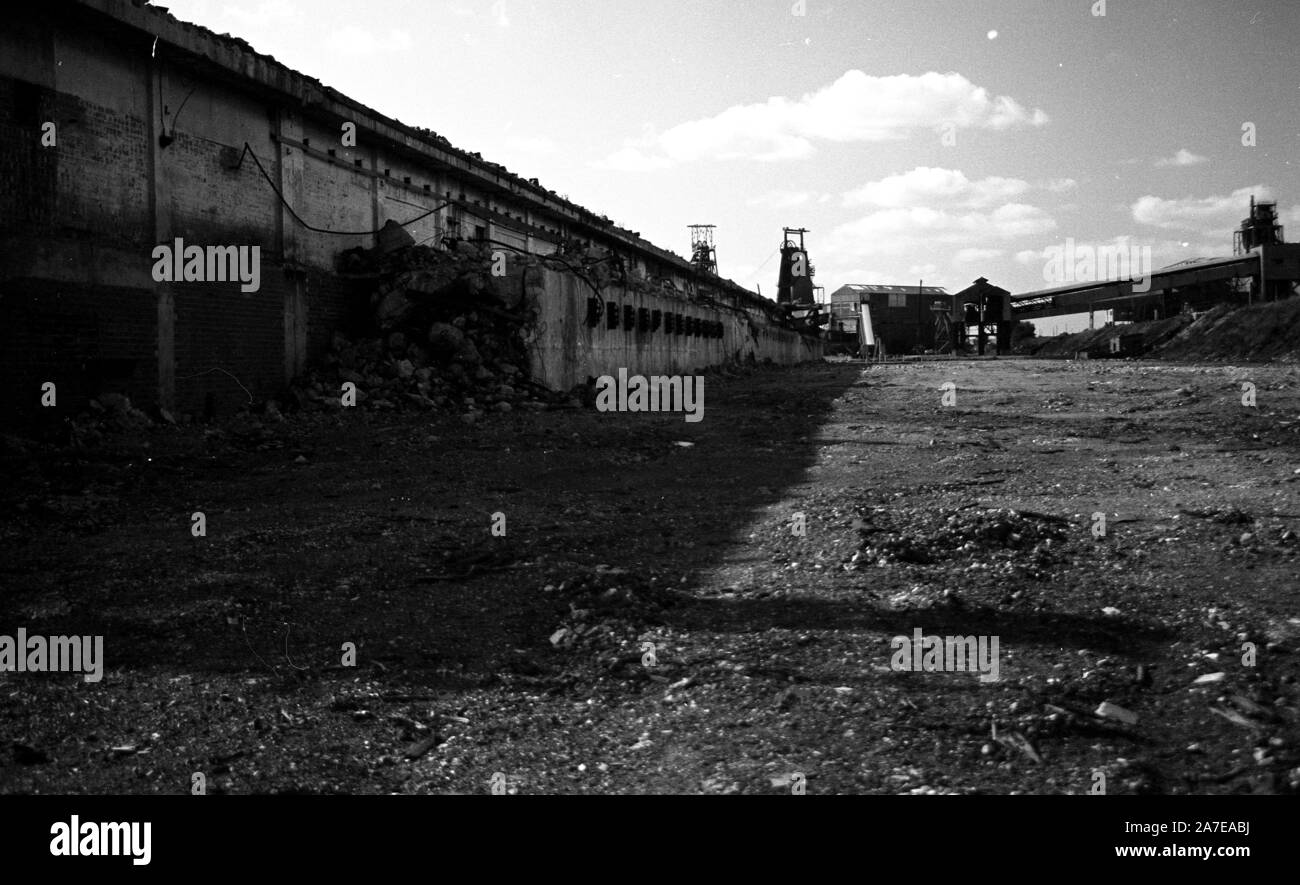 Eine Zeche der Dearne Valley, South Yorkshire in 1983. Das Bergwerk (zusammen mit allen anderen Zechen im Vereinigten Königreich) hat seit dem geschlossen worden. Stockfoto