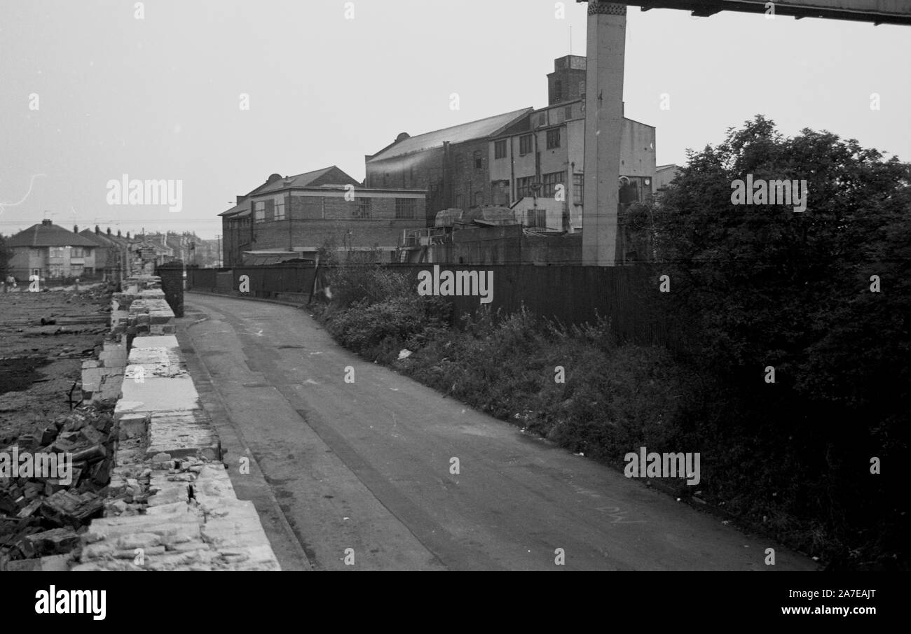 Eine Industriebrache lanscape im dearne Tal in der Nähe von Rotherham in South Yorkshire in 1983. Die meisten der Schwerindustrie in der Gegend. Stockfoto