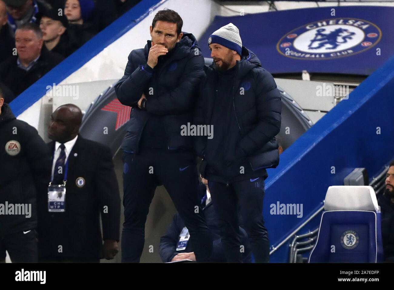 Manager von Chelsea, Frank Lampard und Assistant, Jody Morris - Chelsea V Manchester United, Carabao Cup vierte Runde, Stamford Bridge, London, UK - 30. Oktober 2019 Editorial nur verwenden - DataCo Einschränkungen Stockfoto