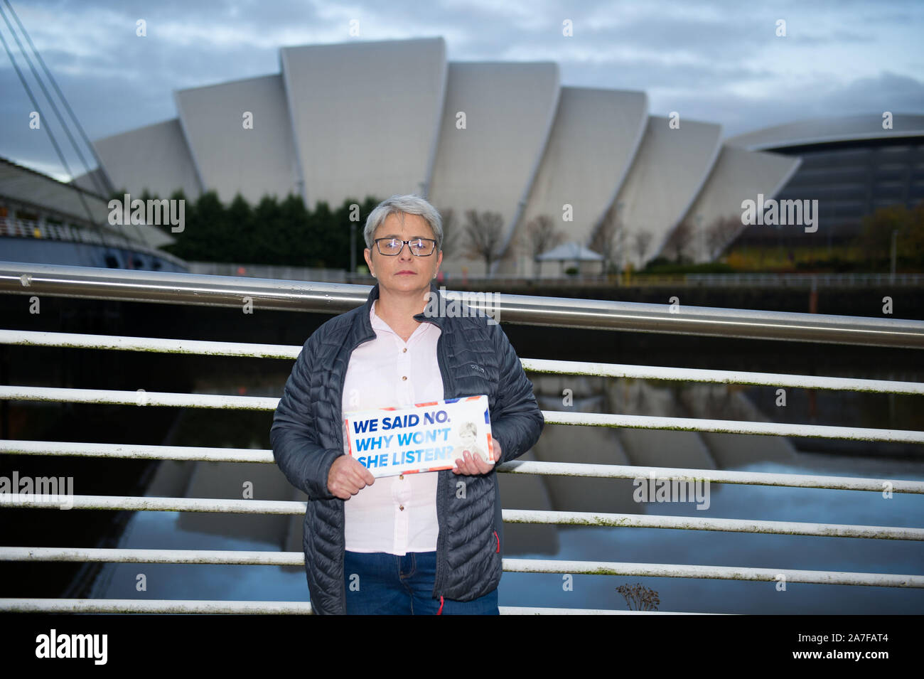 Glasgow, UK. 2. November 2019. Im Bild: Annie Wells MSP-Schottischen Konservativen und Unionist Party Mitglied für psychische Gesundheit, öffentliche Gesundheit und Gleichheit am Ufer des Flusses Clyde in Glasgow gesehen. Credit: Colin Fisher/Alamy leben Nachrichten Stockfoto