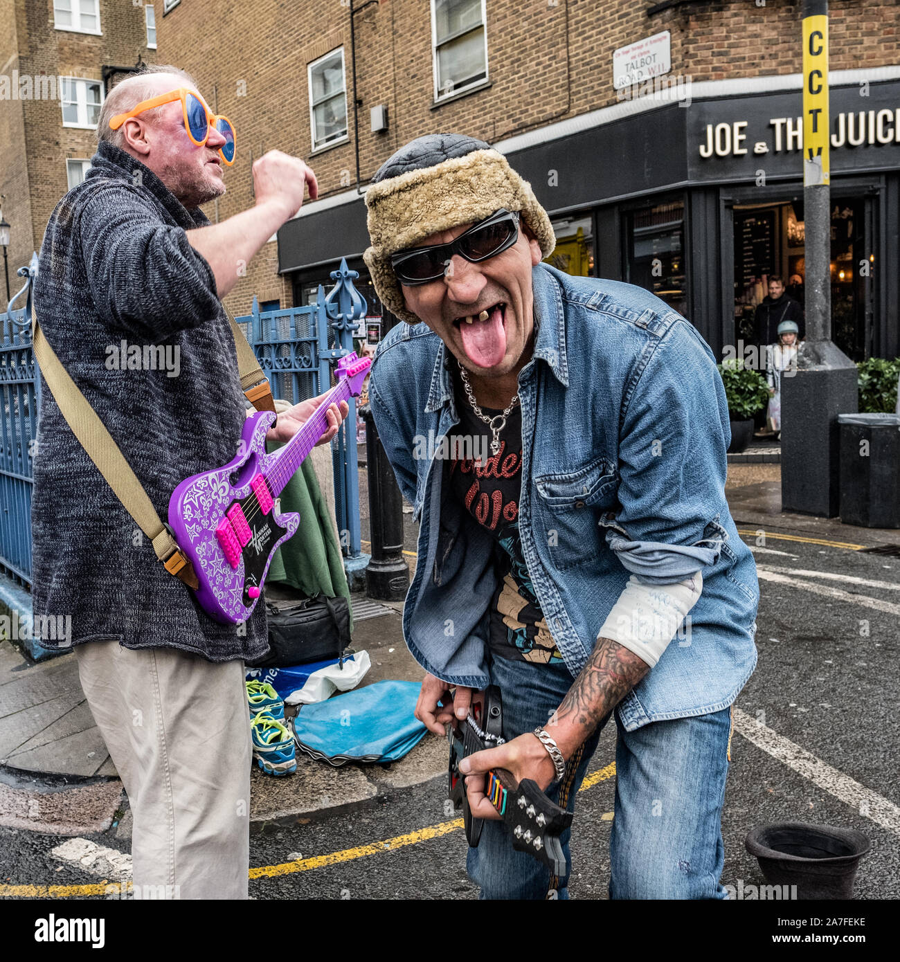 Musikern in der Londoner Portobello Road Market Stockfoto