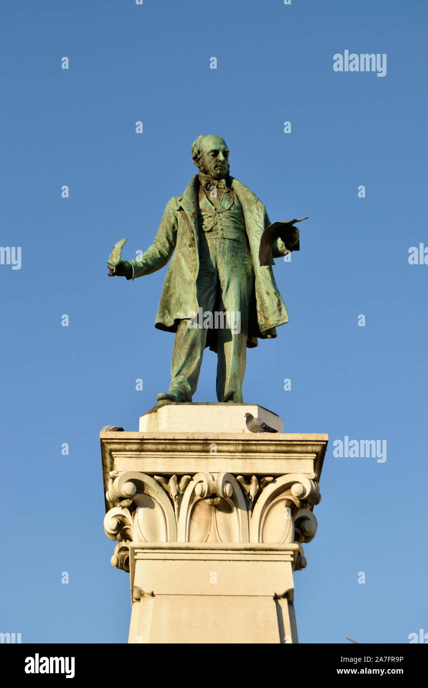 Die Statue der Wagenliste Politiker Joaquim Antonio de Aguiar (1792-1884) in Coimbra Portugal Stockfoto