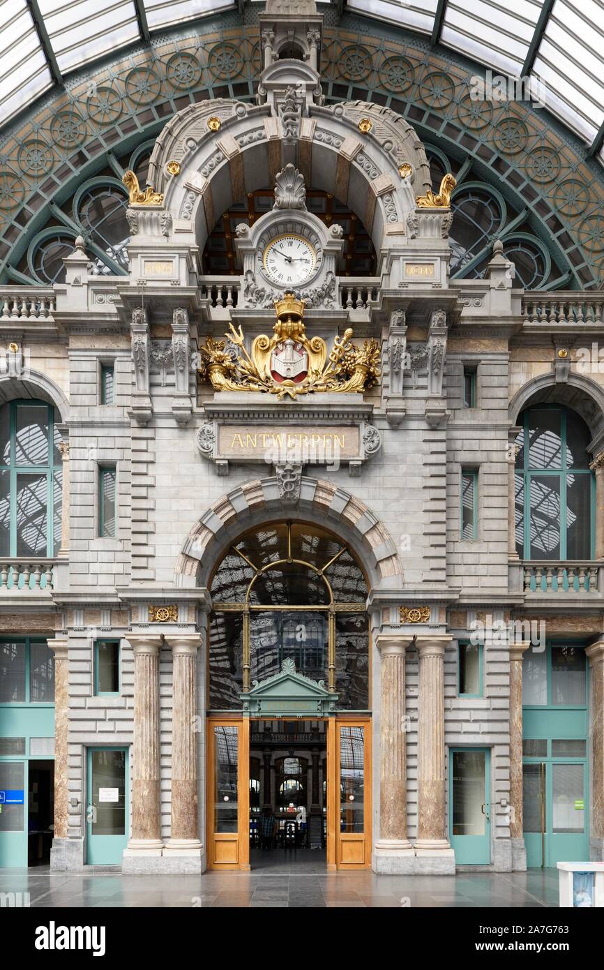 Hauptbahnhof Antwerp-Centraal, Innenansicht, Antwerpen, Flandern, Belgien Stockfoto